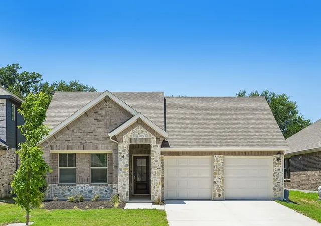 Photo 1 of Sale Pending at 2208 Nicole Dr, Denton, TX 76208 | MLS# 21168919 | Listing updated on 2026-08-25