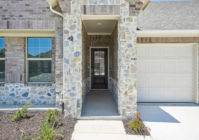 Photo 2 of Sale Pending at 2208 Nicole Dr, Denton, TX 76208 | MLS# 21168919 | Listing updated on 2026-08-25