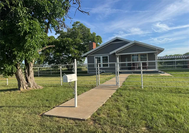 Homes for sale in Jacksboro, TX | 794 W Antelope Rd #1, Jacksboro, TX 76389 | MLS# 21171991