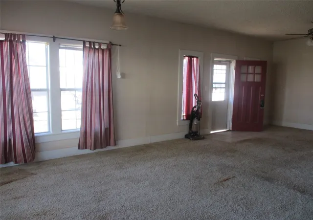 Photo 4 of Sale Pending at 205 S Oaklawn, Eastland, TX 76448 | MLS# 21172006 | Listing updated on 2026-08-21
