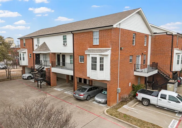 1st image of 600 Bagby Ave #7D, Waco, TX 76706 | MLS# 21168067