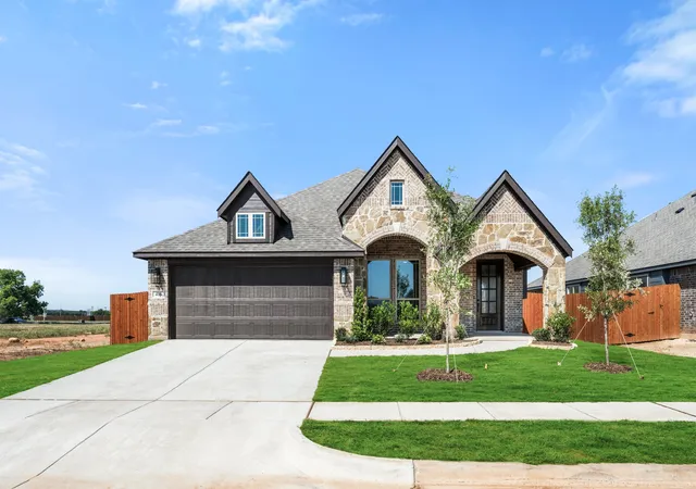 Photo 1 of Sale Pending at 416 Carnero Dr, Granbury, TX 76049 | MLS# 21172018 | Listing updated on 2026-07-07