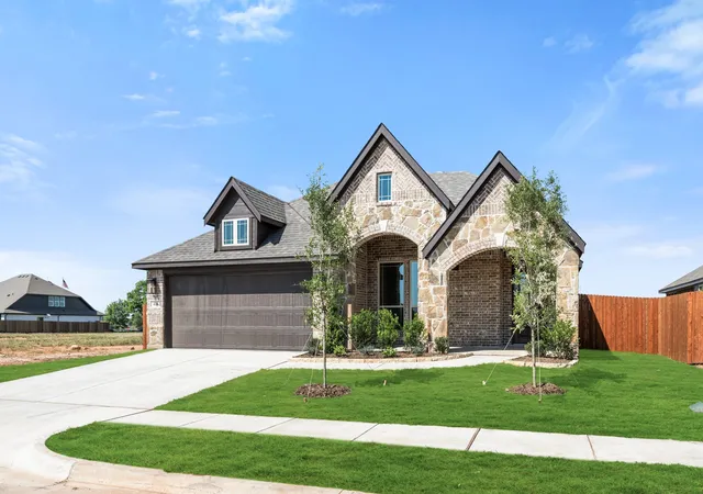 Photo 3 of Sale Pending at 416 Carnero Dr, Granbury, TX 76049 | MLS# 21172018 | Listing updated on 2026-07-07