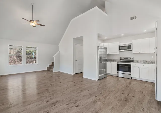Photo 3 of Multi family home for sale at 7718 Fm 1886, Azle, TX 76020 | MLS# 21172237 | Listing updated on 2026-09-22