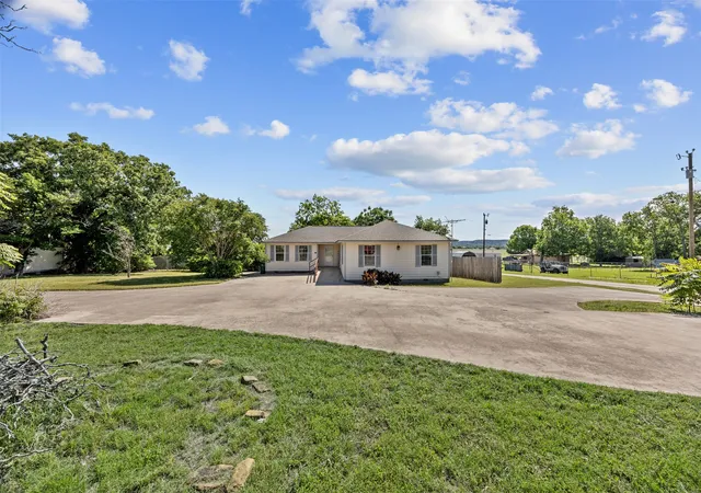 Homes for sale in Cranfills Gap, TX | 701 N 2Nd St, Cranfills Gap, TX 76637 | MLS# 21172290