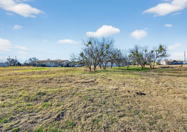 Homes for sale in Stephenville, TX | 1550 Wild Horse Ln, Stephenville, TX 76401 | MLS# 21172372