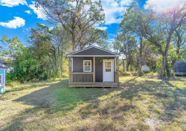 Homes for sale in Clifton, TX | 488 County Road 1600, Clifton, TX 76634 | MLS# 21172456