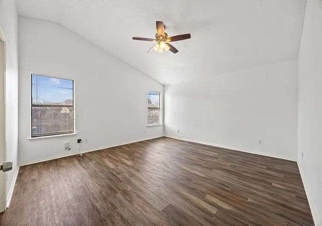 3rd image of 2713 Harvest Lake Dr, Irving, TX 75060 | MLS# 21167552