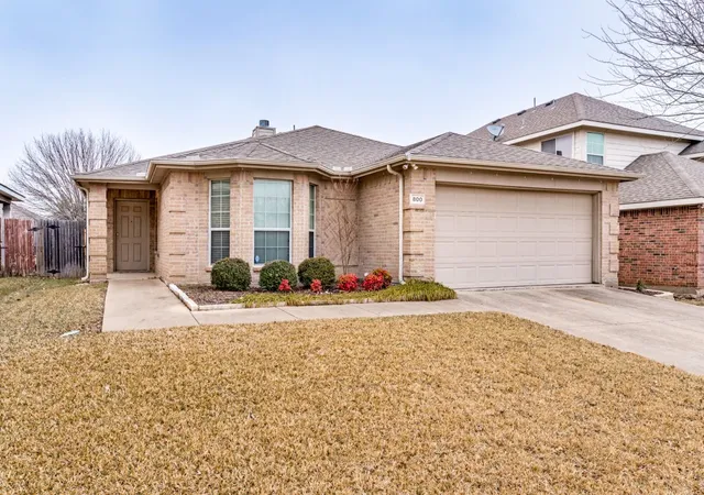 Photo 1 of Single family home for sale at 800 Mahogany Dr, Anna, TX 75409 | MLS# 21171325 | Listing updated on 2026-07-11