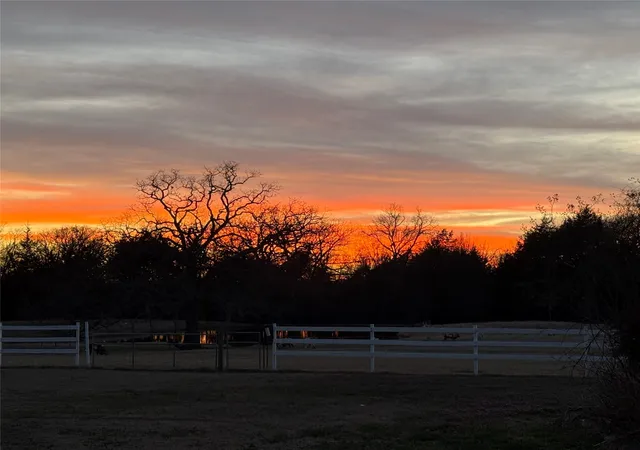 Photo 2 of Single family home for sale at 1628 County Road 2605, Bonham, TX 75418 | MLS# 21170984 | Listing updated on 2026-08-17