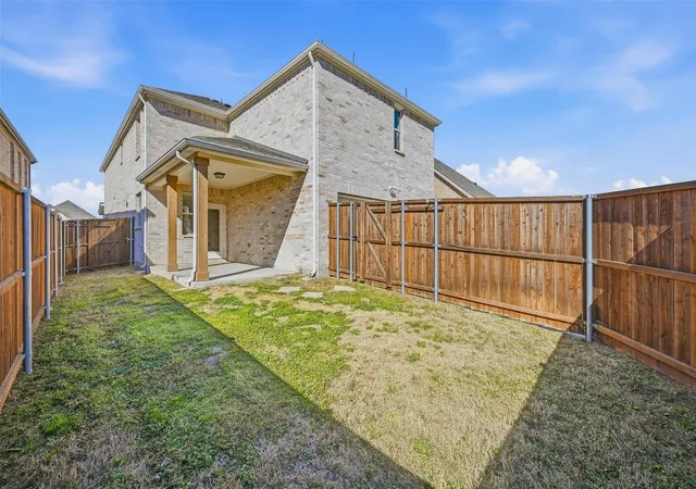 Homes for sale in Justin, TX | 1236 Milfoil Dr, Justin, TX 76247 | MLS# 21171000