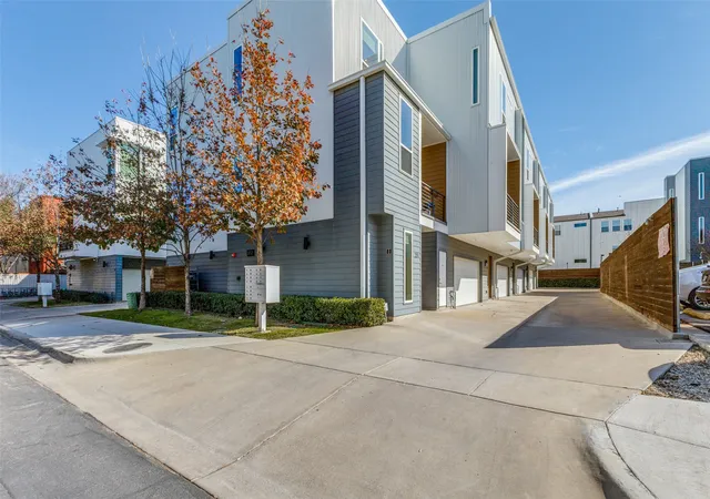 Photo 2 of Sale Pending at 3812 San Jacinto St #201, Dallas, TX 75204 | MLS# 21163663 | Listing updated on 2026-07-10