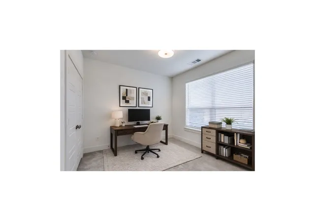 5th image of 2812 Addison Park Ln, Fort Worth, TX 76110 | MLS# 21170545