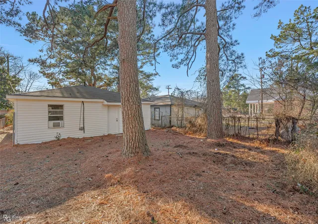 3rd image of 7507 Liberty St, Shreveport, LA 71106 | MLS# 21170507