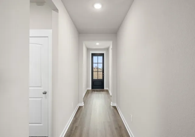 Photo 4 of Sale Pending at 6928 Deadwood Trl, Crowley, TX 76036 | MLS# 21173278 | Listing updated on 2026-08-24