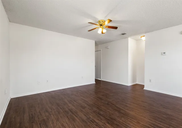 2nd image of 1501 S 29th St, Waco, TX 76711 | MLS# 21172996