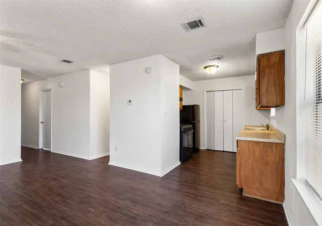 3rd image of 1501 S 29Th St, Waco, TX 76711 | MLS# 21172996