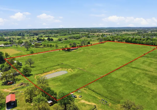 Photo 3 of House for sale at 3601 Springfield Rd, Springtown, TX 76082 | MLS# 21173375 | Listing updated on 2026-09-17