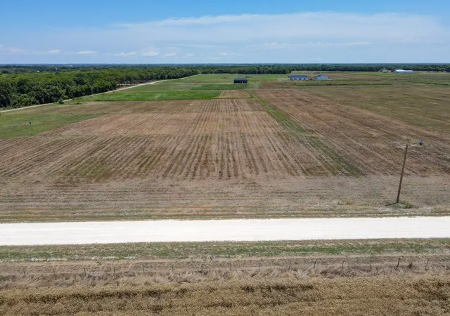 Homes for sale in Grandview, TX | 9101 County Road 101A, Grandview, TX 76050 | MLS# 21173414