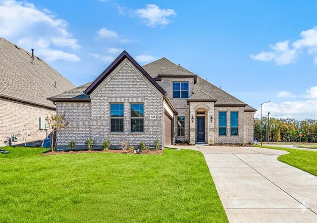 Photo 3 of Single family home for sale at 545 Cristo Range, Greenville, TX 75402 | MLS# 21173445 | Listing updated on 2026-09-03