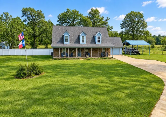 Photo 2 of Single family home for sale at 720 Haggerty Rd, Karnack, TX 75661 | MLS# 21173293 | Listing updated on 2026-10-07
