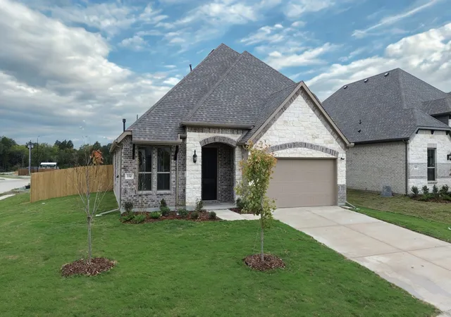 Photo 3 of Single family home for sale at 550 Cristo Range Dr, Greenville, TX 75402 | MLS# 21173477 | Listing updated on 2026-09-03
