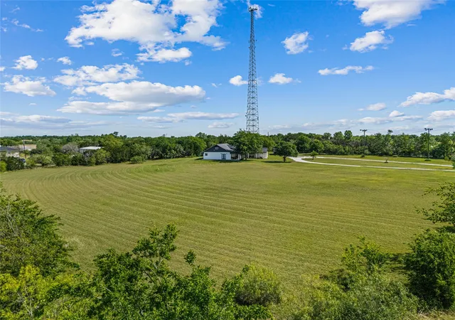 Homes for sale in China Spring, TX | 15966 Old China Spring Rd, China Spring, TX 76633 | MLS# 21166153