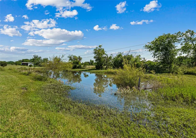 Homes for sale in China Spring, TX | 15966 Old China Spring Rd, China Spring, TX 76633 | MLS# 21166153