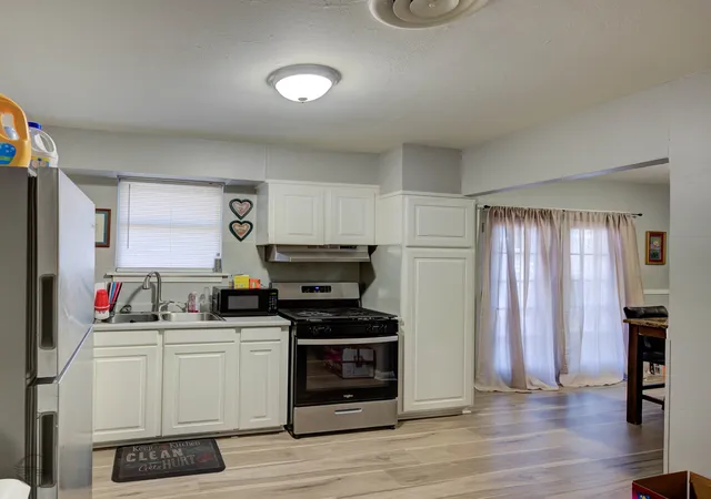 Photo 3 of Single family home for sale at 3002 Hoyte Dr, Shreveport, LA 71118 | MLS# 21172670 | Listing updated on 2026-07-08