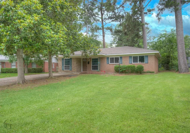Photo 1 of Single family home for sale at 2513 Dundee Cir, Shreveport, LA 71118 | MLS# 21172650 | Listing updated on 2026-07-09
