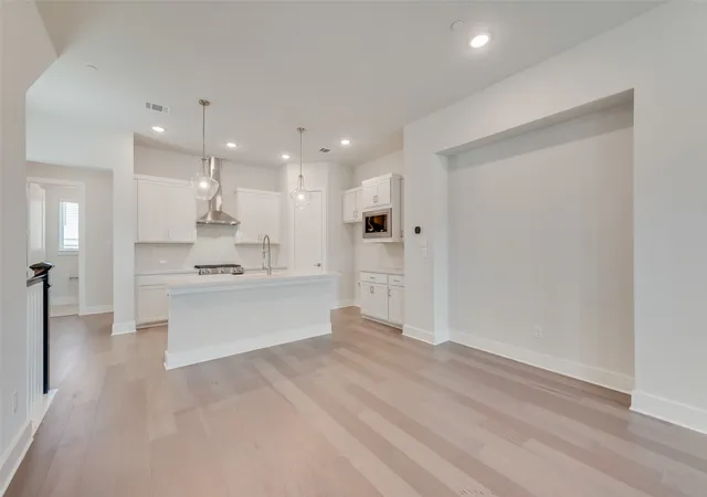 Photo 2 of Sale Pending at 724 Ash Rd, Plano, TX 75075 | MLS# 21173831 | Listing updated on 2026-08-28
