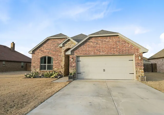 Homes for sale in Godley, TX | 212 Mckittrick Ln, Godley, TX 76044 | MLS# 21173873