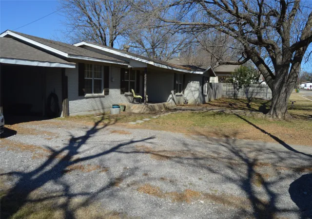 Homes for sale in Godley, TX | 112 S 2nd St, Godley, TX 76044 | MLS# 21174003