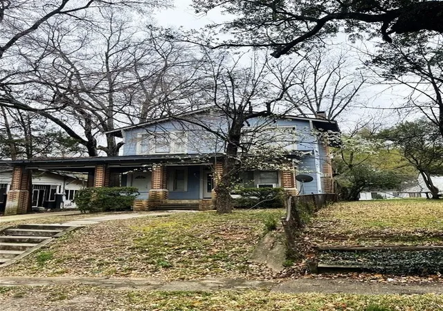 Multi family home for sale at 733 Kirby Pl, Shreveport, LA 71104 | MLS# 21171676