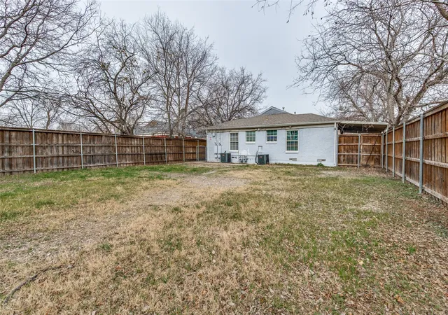 25th image of 7909 Wanebe Dr, Dallas, TX 75235 | MLS# 21173669