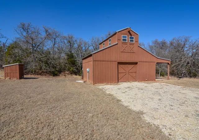Homes for sale in Iredell, TX | 160 Private Road 2161, Iredell, TX 76649 | MLS# 21174401
