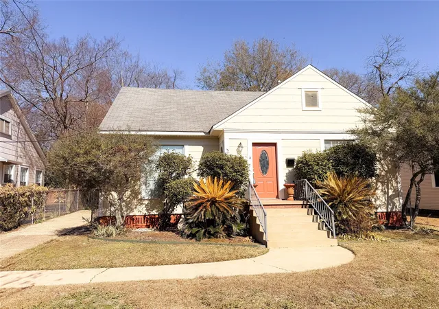 2nd image of 910 College St, Shreveport, LA 71104 | MLS# 21173769