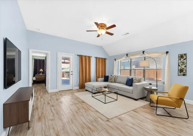 3rd image of 11737 Tuscarora, Fort Worth, TX 76108 | MLS# 21173347