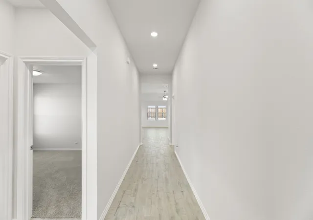 Photo 3 of Single family home for sale at 118 Coyote Cir, Terrell, TX 75160 | MLS# 21174665 | Listing updated on 2026-10-08