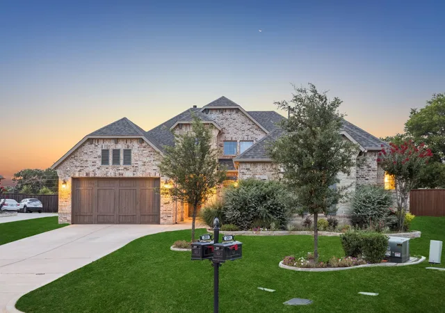 Photo 1 of Single family home for sale at 203 Citation Ln, Hickory Creek, TX 75065 | MLS# 21166880 | Listing updated on 2026-08-27