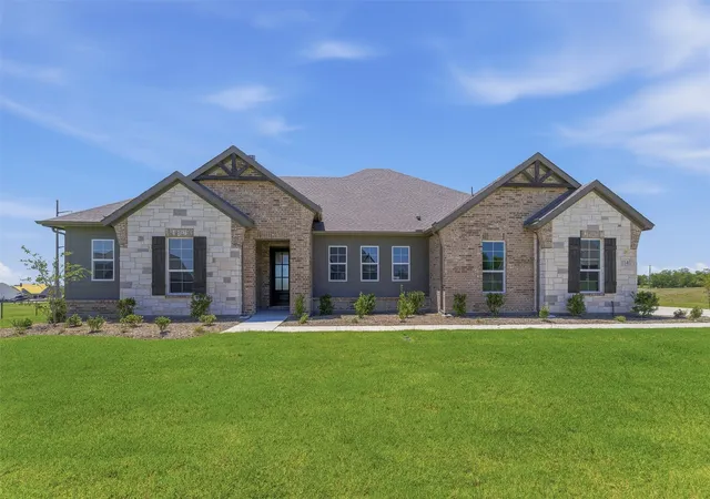 Homes for sale in Decatur, TX | 114 Hillview Trl, Decatur, TX 76234 | MLS# 21175263