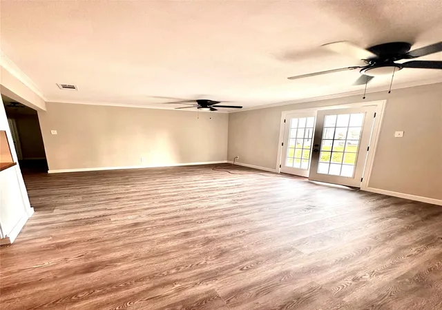 Photo 3 of Single family home for sale at 1322 Shorecrest Dr, Garland, TX 75040 | MLS# 21175414 | Listing updated on 2026-08-27