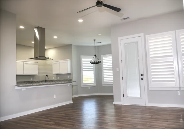 Photo 3 of Single family home for sale at 410 Simpson, Sherman, TX 75092 | MLS# 21175495 | Listing updated on 2026-08-28