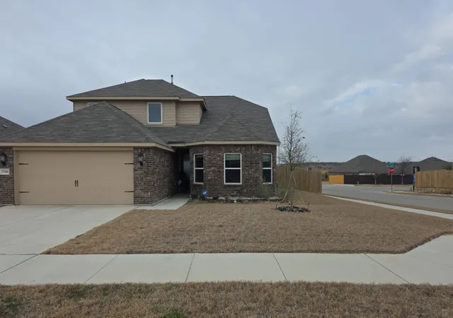 Photo 1 of Single family home for sale at 1100 Sleepy Owl Ln, Fort Worth, TX 76108 | MLS# 21175593 | Listing updated on 2026-07-20