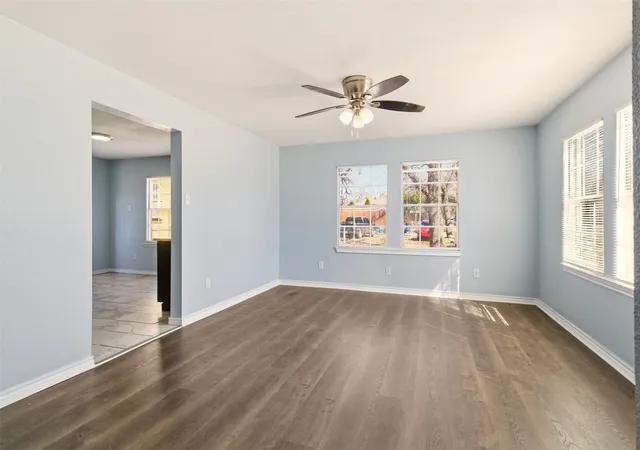 5th image of 2115 Roanoke Ave, Dallas, TX 75235 | MLS# 21175590