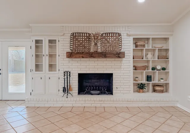 Photo 4 of Single family home for sale at 2013 Glenwood Cir, Corsicana, TX 75110 | MLS# 21174715 | Listing updated on 2026-07-09
