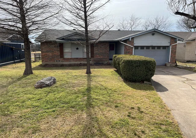 Homes for sale in Rockwall, TX | 816 E Heath St, Rockwall, TX 75087 | MLS# 21175720