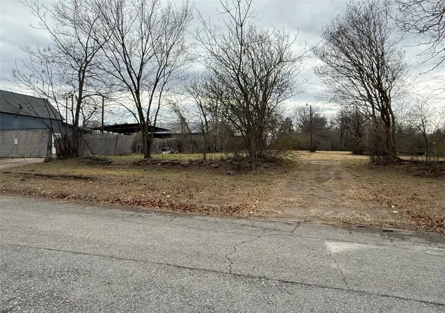 Land for sale at 228 E Nelson St, Denison, TX 75021 | MLS# 21176215