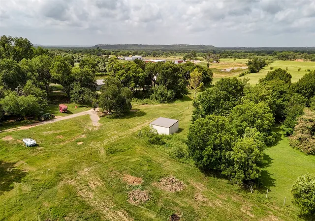 Homes for sale in Blum, TX | 415 State Hwy 174, Blum, TX 76627 | MLS# 21176235
