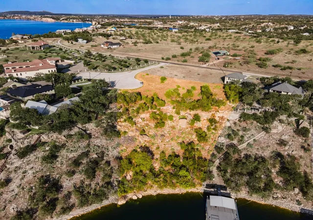 Homes for sale in Strawn, TX | 1013 Harbor View Dr, Strawn, TX 76475 | MLS# 21176027